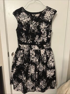 Emerald Sundae Black and White Floral Pleated Fit-and-Flare Dress